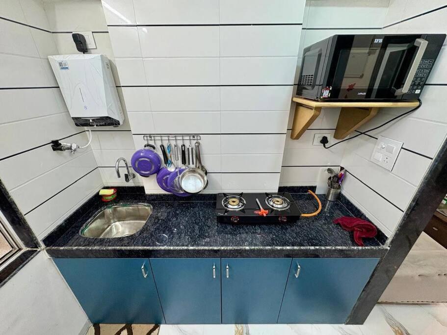 Cozy 1bhk With View In Bandra West Apartament *